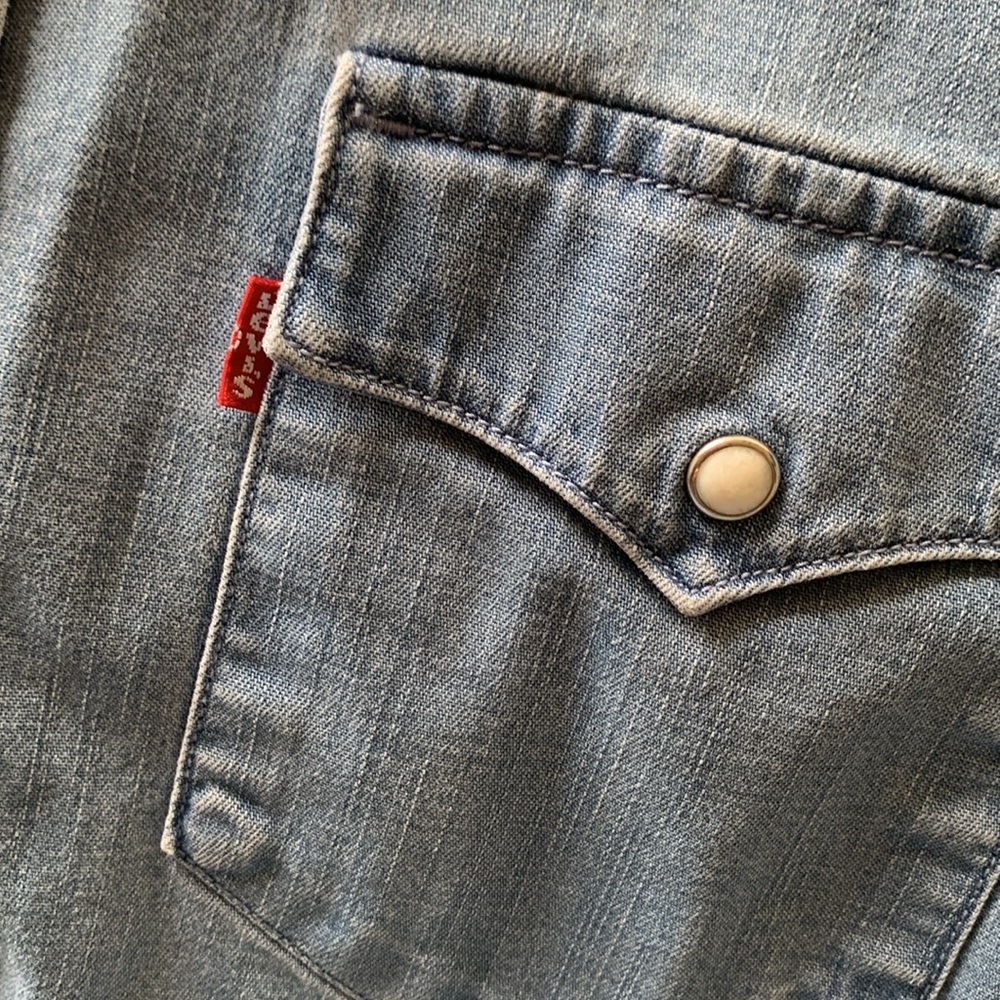 Levi’s denim snap closure shirt, XL - Picture 5 of 7
